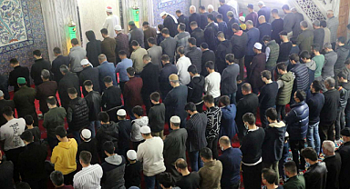 Molla Şenlik: Dünyevi yükümüzü hafifletmek için Ramazana hazırlıklı girelim