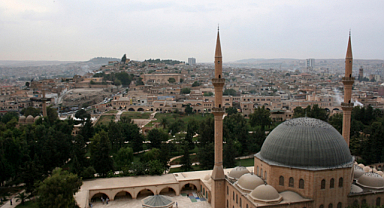 Şanlıurfa'da 24 camide 40 hafız, hatimle teravih kıldıracak!