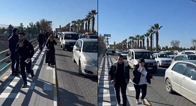 Şanlıurfa’da aynı senaryo! Trafik çilesi öğrencileri mağdur etti