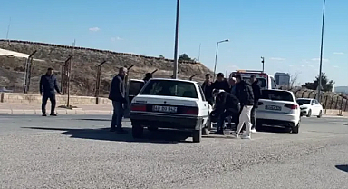 Şanlıurfa'da otomobiller çarpıştı