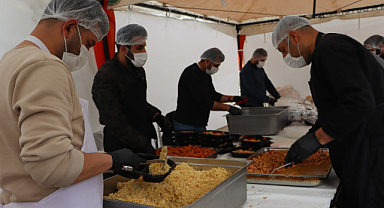 Büyükşehir belediyesi, Viranşehir’in kırsal yollarını iyileştiriyor
