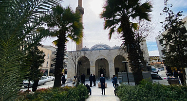 Tarihi camii ibadete açıldı
