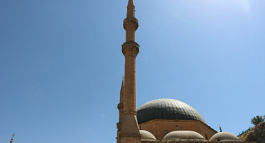 HÜDA PAR'dan Diyanete çağrı:Tüm camilerde gece 22.00'de...