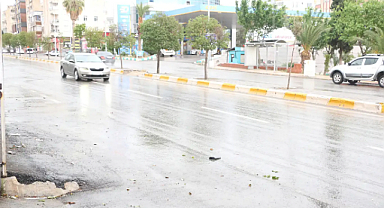 Şanlıurfa'da geneli sağanak yağış etkili oldu