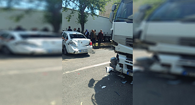 Şanlıurfa'da maddi hasarlı trafik kazası