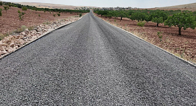 Bozova’da 6 Mahalleyi Birbirine Bağlayan Yol Asfaltlandı