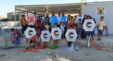 Bozova'da uçurtma şenliği: Miniklerin sevinci gökyüzüne yansıdı