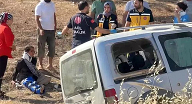 Şanlıurfa'da aracın devrilmesi sonucu 6 kişi yaralandı