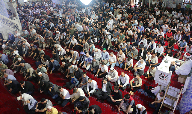 Şanlıurfa'da Kurban Bayramı namazı kılındı