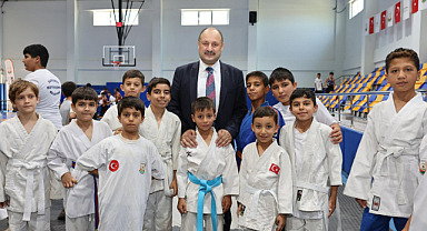 Büyükşehir Belediyesi, 2025 Yaz Spor Okulları Sezonunu Coşkuyla Açtı