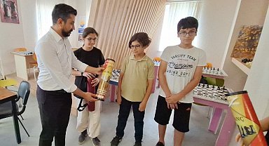 Gençlik merkezleri satranç turnuvası sona erdi