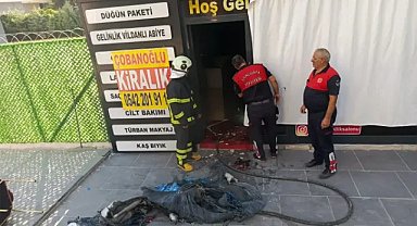 Şanlıurfa’da gelinlikçi dükkânında çıkan yangın kısa sürede söndürüldü