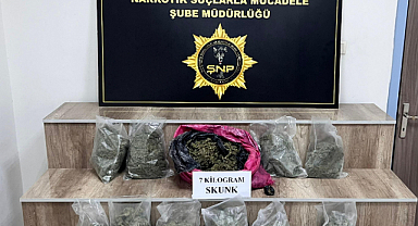 Uyuşturucu operasyonu: 7 kilo skunk ele geçirildi