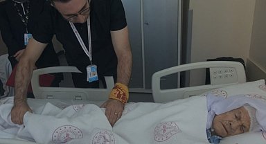  94 yaşındaki hastaya 15 dakikada kapalı çivi ameliyatı