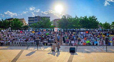Şanlıurfa'da yüzlerce çocuk hayatı namazla güzelleştirecek 