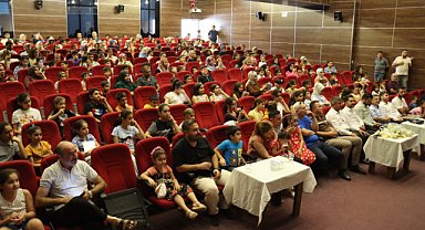 Şanlıurfa’da çocuklara Hacivat-Karagöz oyunu sahnelendi