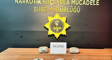 Şanlıurfa’da düzenlenen operasyonda 3 kilo 450 gram skunk ele geçirildi