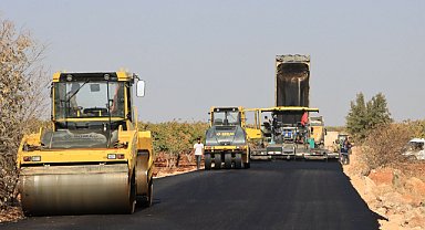 Halfeti–Bozova grup yolunda asfalt çalışmaları devam ediyor