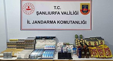 Viranşehir'de binlerce kaçak sigara ve telefon ele geçirildi