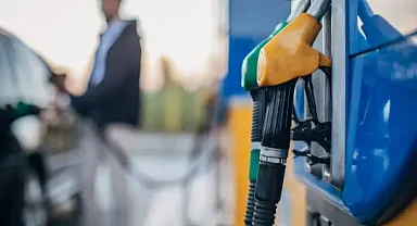 Akaryakıtta indirim müjdesi: Benzin ve motorine büyük düşüş geliyor