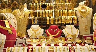 Altın düşüşe geçti