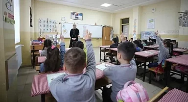 Ara tatil kalkıyor mu? Bakan Tekin'den net açıklama