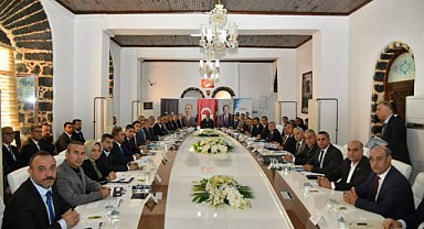 Vali Şıldak Siverek eğitimine odaklandı: İlçedeki temel sorunlar neler?