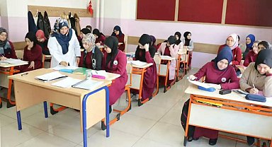 Zorunlu eğitim süresi değişiyor mu? Bakan Tekin'den kritik 12 yıl yorumu!