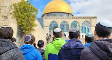 Mescid-i Aksa’da işgalci baskınları yeniden gündemde